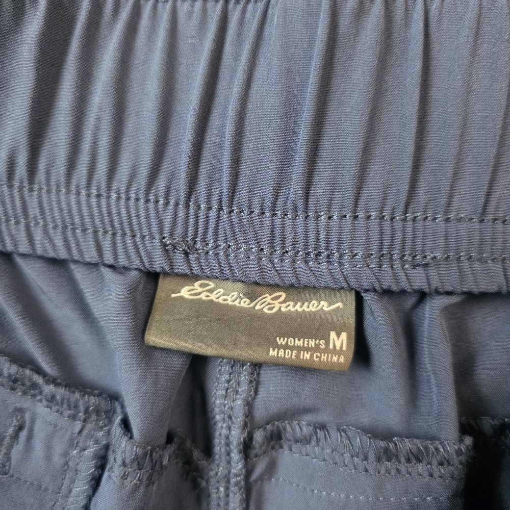 Eddie Bauer Departure Ankle Pants M Dusted Indigo Stretch UPF 50+ Travel Hike - Picture 10 of 11